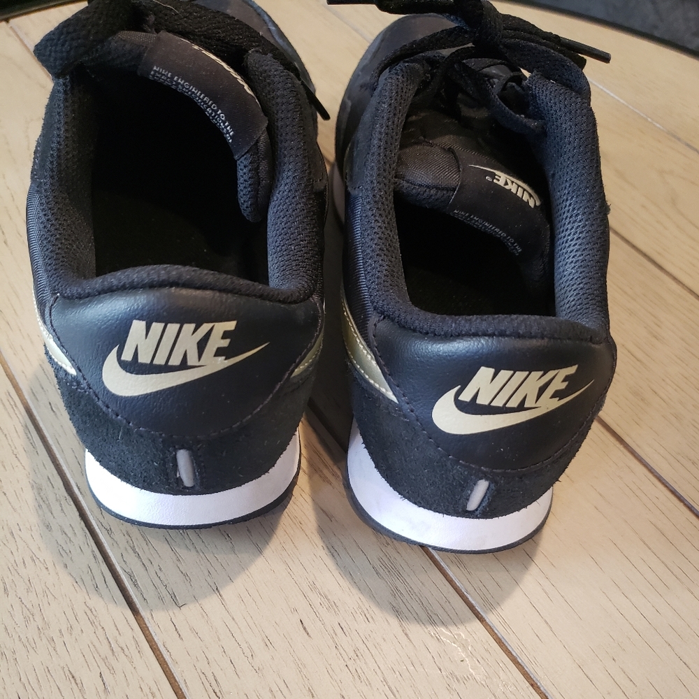 Nike big kids size 6